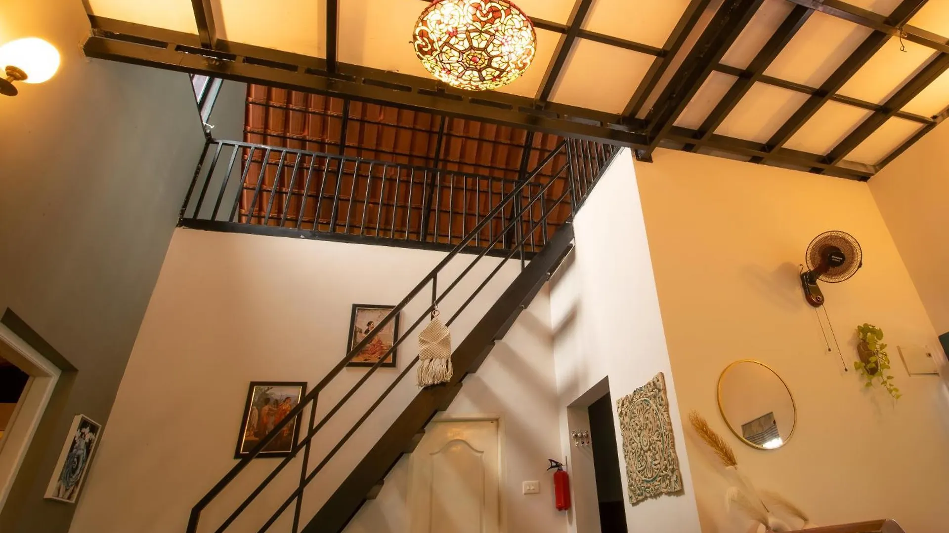Lakefront 2Bhk Villa I Cozy A-Frame Balcony Deck & Bbq Grill Kollam